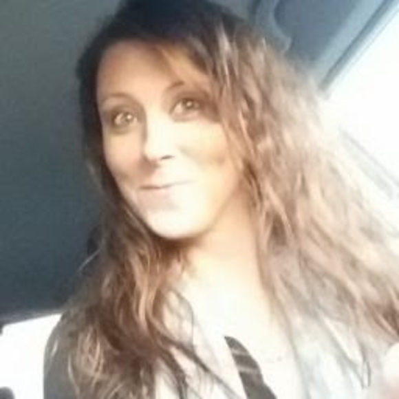Meet your Posher, Amy - Picture 1 of 1